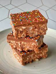 No Bake Milk Chocolate Slice Vj Cooks Recipe Chocolate Slice Baking Chocolate Weetbix Slice