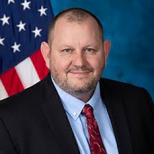 Larry Dibble's Instagram, Twitter & Facebook