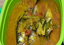 Ada beragam sajian unik dari dapur betawi yang diracik dengan resep asli dan disajikan langsung saat dipesan. Resep Pindang Salem Sayur Kuning Yang Enak