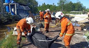 Anomali seperti itu termasuk kilat. Litar Pintas Dapur Memasak Disyaki Punca 5 Beranak Rentung Dalam Kebakaran Di Membakut Sabah Post