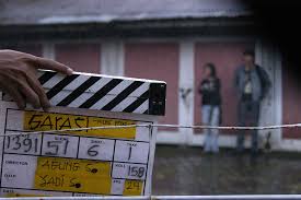 Forum penggemar film, simak info terbaru seputar dunia perfilman, serial tv, sinetron hingga miniseri favorit. Garasi Miles Films