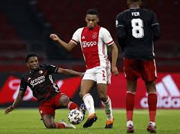 Enige officiële webshop van feyenoord voor je thuisshirt, uitshirt, tenue, trainingspak, casual en meer feyenoord spullen! Ajax Vs Feyenoord Menang 1 0 De Godenzonen Kuasai De Klassieker