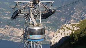 Taormina cable car (funivia) close. La Funivia Di Malcesine E Super Controllata Sconcertati Per Quel Che E Su