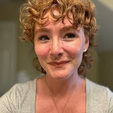 Brenda Meda's Instagram, Twitter & Facebook