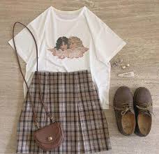 Retro outfits inspo aesthetic #80s #aesthetic #retro #fashion #80saestheticretrofashion 80s aesthetic outfits retro vintage . 22 Vintage Outfits To Revive The Retro Fashion Outfit Fashion