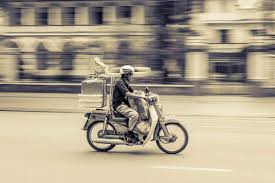 Reasons for popularity of lunch delivery service in the offices. How To Start A Food Delivery Business From Home