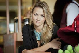 See full list on theflash.fandom.com Shantel Vansanten Patty Spivot From The Flash 9gag