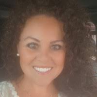 Shannon Rader's Instagram, Twitter & Facebook