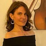 Elisa Swift's Instagram, Twitter & Facebook