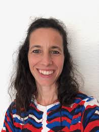 What To Read: Emilie Filou is eating insects