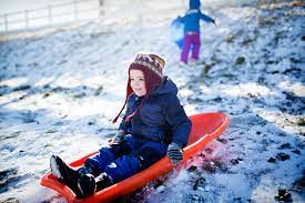 Yes, it does snow in the blue mountains, but it's sporadic, unpredictable and doesn't stay around for too long. Blue Mountains Snow The Best Places For Snow Play With The Kids