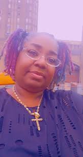 HELLO MY NAME IS ANTOINETTE AND IM NEW HERE, NEED BETTER WAYZ TO CARE FOR  MY LOCS, AND TO SEE ALL UR BEAUTIFUL HAIR...