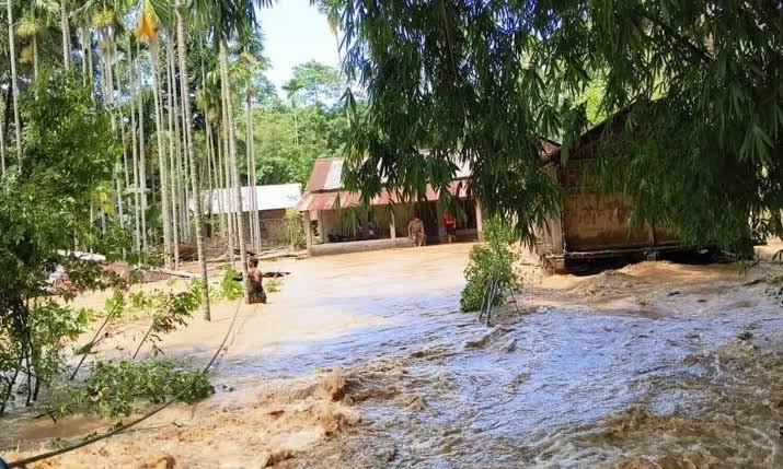 AASU seeks probe, special relief package for Assam's worst flood-hit  districts