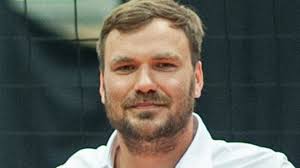 Coaching staff (sitting)