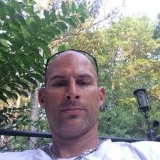 Tim Knecht's Instagram, Twitter & Facebook