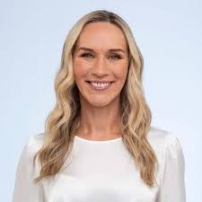 Dee Thorpe's Instagram, Twitter & Facebook