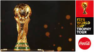 Hallo und herzlich willkommen im wm. Mach Ein Foto Mit Dem Original Fifa Wm Pokal Dfb Deutscher Fussball Bund E V