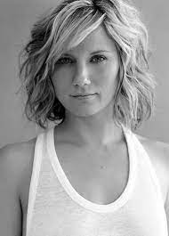 21 Stunning Wavy Bob Hairstyles Popular Haircuts Short Hair Styles Wavy Hairstyles Medium Wavy Bob Hairstyles