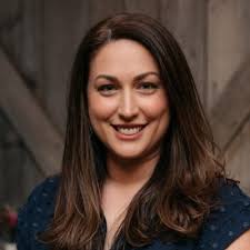 I am honored to have received Newfront's Q4 Champion for Progress award  from our DE&I council.