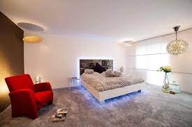 Gardinen trends 2019 schlafzimmer, schlafzimmer trends 2019, tapeten trends 2019 schlafzimmer, wandfarben trends 2019 schlafzimmer. Schlafzimmer Trends 2019 Torsten Muller
