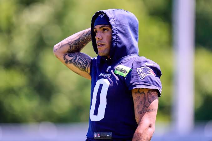 Christian Gonzalez contract situation created 'elephant in the room' at  Patriots minicamp - masslive.com
