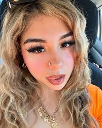 Jasmine Marrero's Instagram, Twitter & Facebook