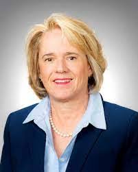 Kathy Lindell's Instagram, Twitter & Facebook