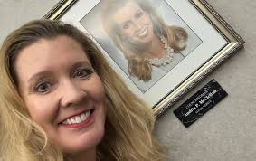 Hanging out with your adult children is really fun! 😎 Had a blast visiting  Aidan and Ally in their new city of Charlotte last night. They live in a  fab apartment in