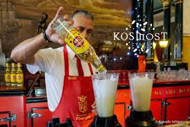 キューバで飲むヘミングウェイのカクテルとラム酒 - KOSMOST