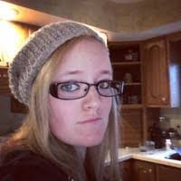 Kari Mckenna's Instagram, Twitter & Facebook