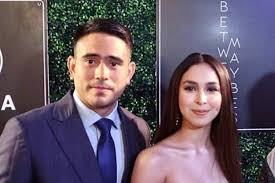 One of many rhythm games to play online on your web browser for free at kbh games. Gerald Anderson Retains Photo W Bea Alonzo On Instagram Netizens React