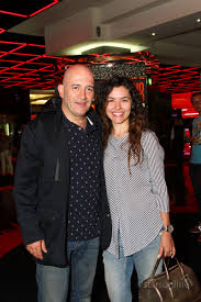 Actualmente, é casado com a actriz sara barradas, que conheceu nas gravações da telenovela espírito indomável, exibida na tvi, em 2010. Sara Barradas E Jose Raposo Vao Ser Pais De Uma Menina Stars Online