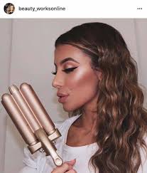 ✨ Weekend Goals 🙌🏽 Our girl Amy essentials Styler for the 💄weekend hair  goals! Shop 🛍 the Waver online:  https://beautyworksonline.com/professional-tools/styling-tools/the-waver-10/the-waver.html