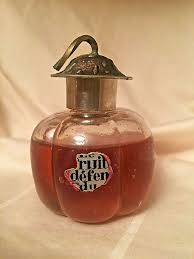 Extremely Rare Vtg 1913 Les Parfums Rosine Le Fruit Defendu Pure Parfum Nos Lesparfumsderosine Perfume Bottles Perfume Beautiful Perfume