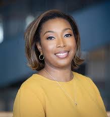 Cesarina Pena's Instagram, Twitter & Facebook