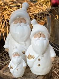 Fina hantverkstomtar går också bra! Sot Vit Tomte Med Guld Inslag