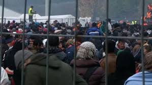 L'austria dovrebbe sostenere l'italia, invece di stabilire al brennero, una delle frontiere più intrise di significato emotivo d'europa, nuovi controlli. Polemica Contra Imigracao Austria Comeca A Erguer Muro Na Fronteira Com A Italia