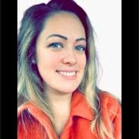 Amanda Bohan's Instagram, Twitter & Facebook