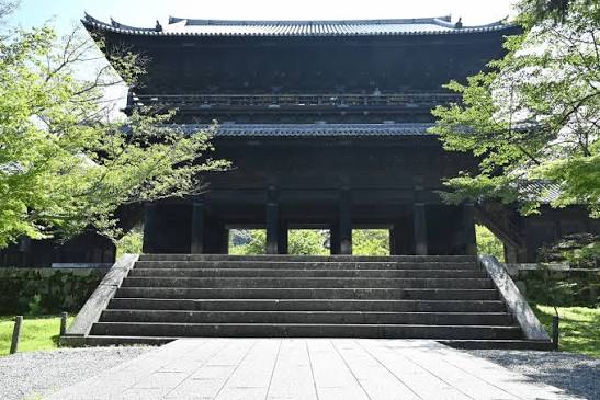 南禅寺」の観光・見どころ｜美しい自然と歴史が融合したお寺｜THE THOUSAND KYOTO（ザ・サウザンド京都）宿泊・観光に最適な京都 駅徒歩2分のラグジュアリーホテル＜公式＞