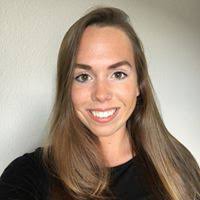 Deandra Davis's Instagram, Twitter & Facebook