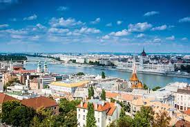 Hungary is one of the thirty most popular tourist destinations of the world, attracting 8.6 million tourists a year. Hungary Vistra