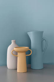 Un grand choix de produits aux meilleurs prix. Un Bleu Clair Sur Les Murs Du Salon Couleurs De Peinture Peinture Bleu Gris Peinture Bleu