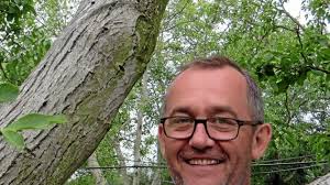 Il a tout lâché pour produire des noix bio