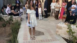 Η κατερίνα μουτσάτσου γεννήθηκε στις 21 σεπτεμβρίου 1972. Katerina Moytsatsoy Pantreythke Me 8rhskeytiko Gamo Sthn Aigina Patras Events