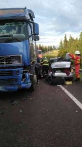 Accident mortal la poiana stampei. Foto Accident Cumplit In Pasul TihuÈ›a Vineri Seara Un Angajat Al Cj Bn A Murit Pe Loc