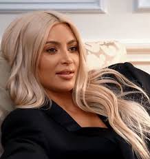 Just after kim dipped her hair, fudge saw a whopping 312% increase in sales of its violet toning so, once you've visited the salon and got yourself some gorgeous blonde hair, here are the products. Kim Kardashian With Platinum Blonde Hair While Filming Keeping Up With The Kardashians Kimk Blonde Celebrity Hair Kim Kardashian Blonde Platinum Blonde Hair