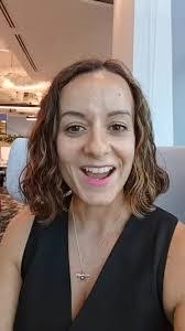 Lesley Dennison's Instagram, Twitter & Facebook