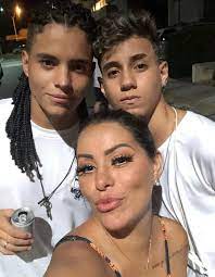 O coração da walkyria e toda sua família está em pedaços. Jrlq96u2tdsp5m