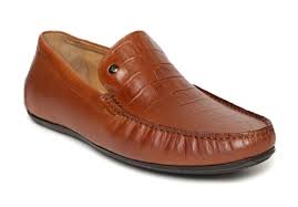 Many indian and international sports stars prefer this globally renowned footwear company. Top 10 Best Leather Shoe Brands In India Top 10 About