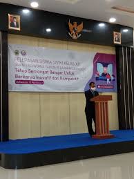 Buat alumni dari tahun2 berapa aja, bikin reuni akbar dong. Pertama Di Indonesia Smkn 1 Adiwerna Melaksanakan Pelepasan Peserta Didik Secara Online Kompasiana Com